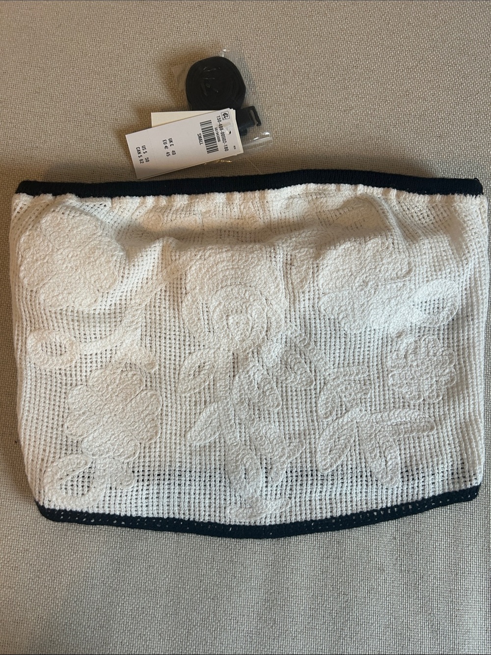 NWT • Abercrombie crochet top with built in bra - size small